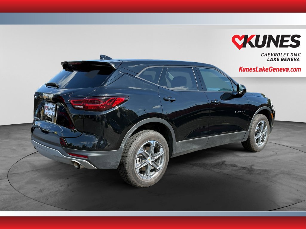 Used 2025 Chevrolet Blazer LT AWD/4WD image 10