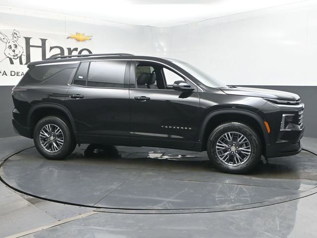 New 2026 Chevrolet Traverse LT w/ Driver Confidence Package AWD/4WD image 1