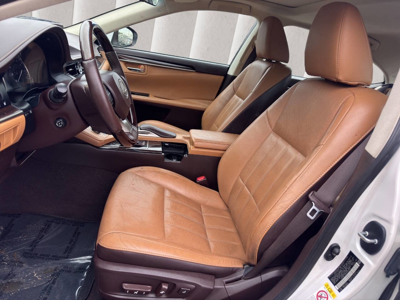 Used 2017 Lexus ES 350 w/ Luxury Package FWD image 9