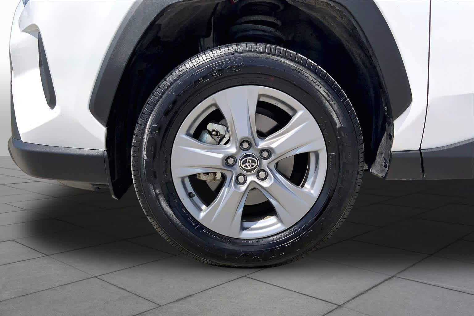 Certified 2025 Toyota RAV4 LE AWD/4WD image 11
