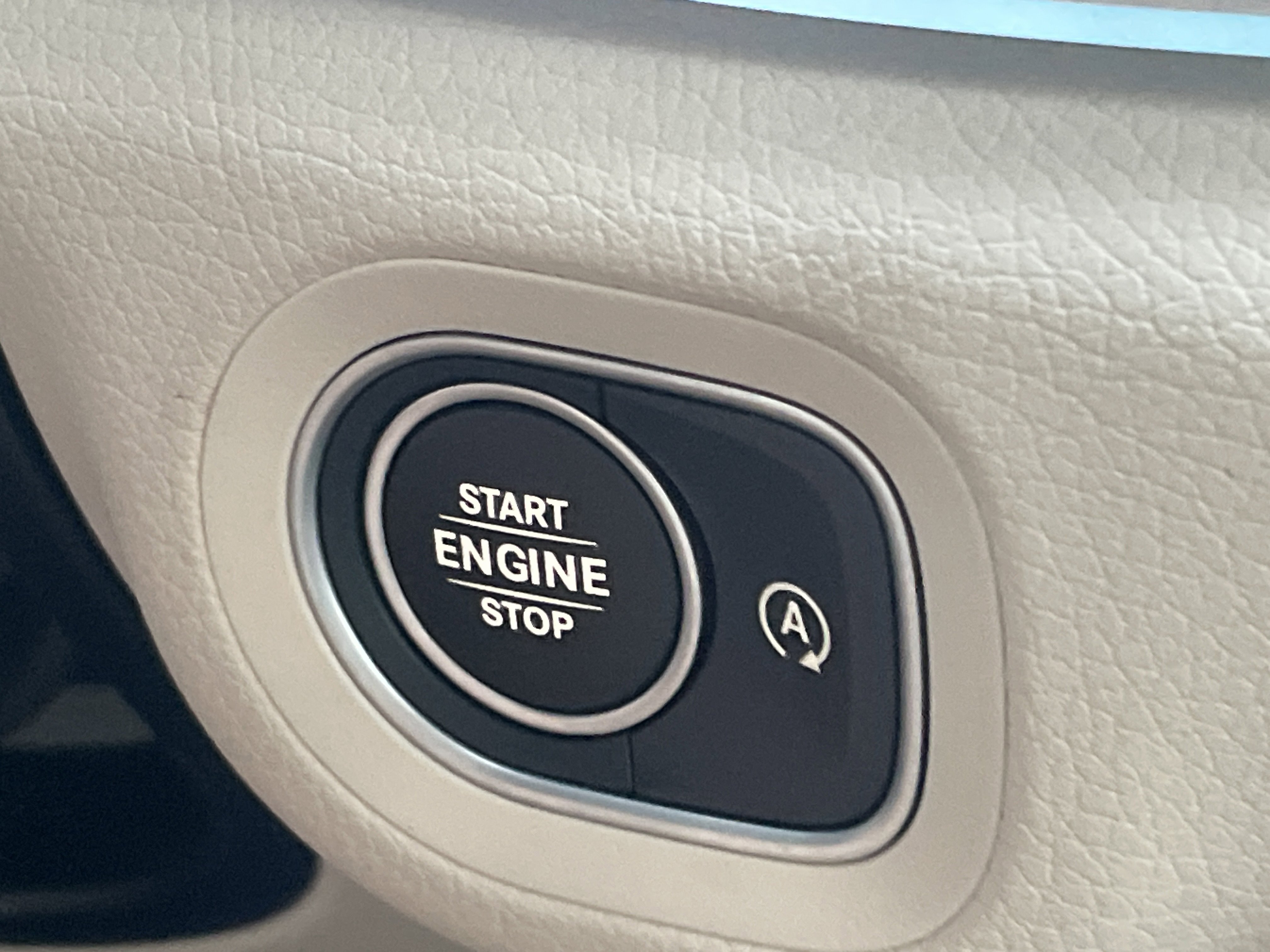 Used 2025 Mercedes-Benz GLE 350 4MATIC image 29