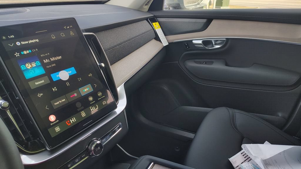 New 2026 Volvo XC90 B6 Plus AWD/4WD image 25