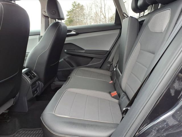 Used 2022 Volkswagen Taos SE image 11