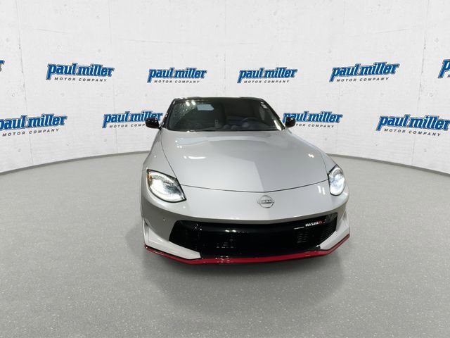 Used 2025 Nissan Z NISMO w/ Floor Mat Package RWD image 3