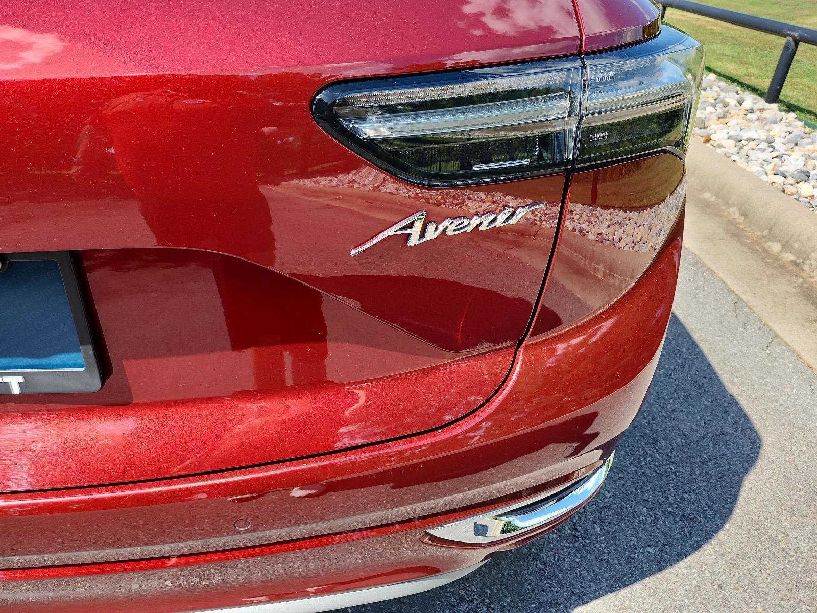 Certified 2023 Buick Envision Avenir AWD/4WD image 5