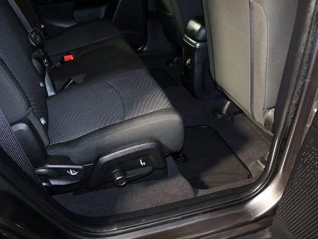 Used 2019 Dodge Journey SE w/ Connectivity Group FWD image 29