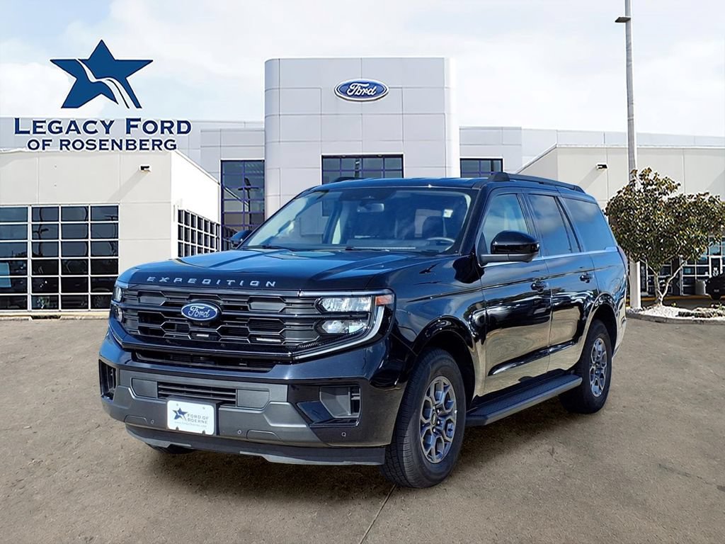 Used 2025 Ford Expedition Active AWD/4WD image 1