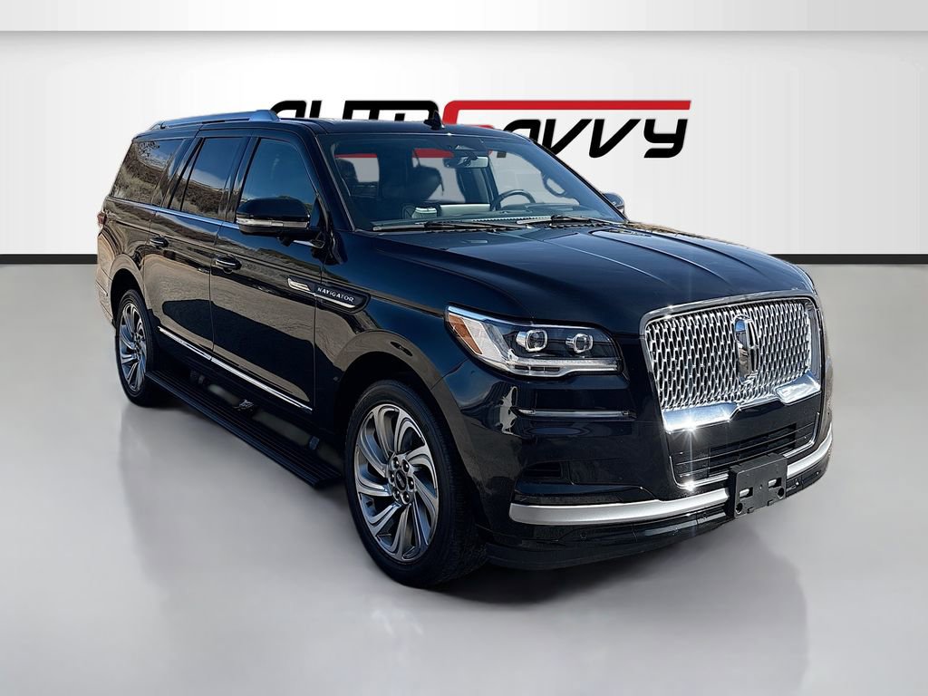 Used 2023 Lincoln Navigator L Reserve image 1