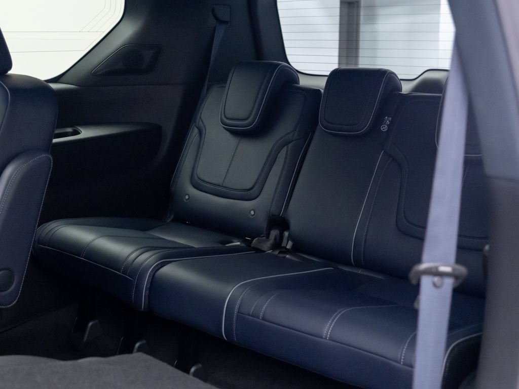 New 2027 INFINITI QX80 Sensory w/ Sport Exterior Package AWD/4WD image 19