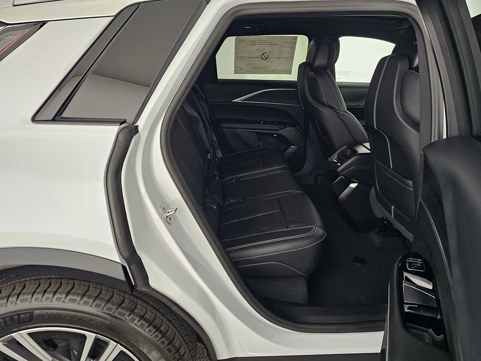 New 2026 Cadillac Lyriq Luxury image 12