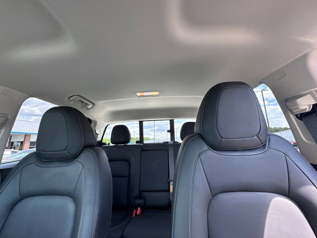 Used 2021 Chevrolet Colorado LT w/ Safety Package AWD/4WD image 32