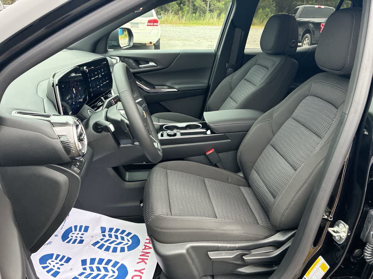 New 2027 Chevrolet Equinox LT w/ Safety and Technology Package FWD image 19