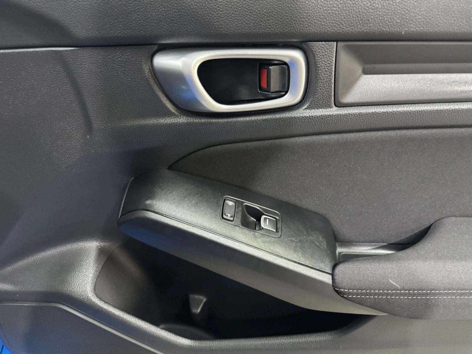 Used 2023 Honda Civic Sport image 39