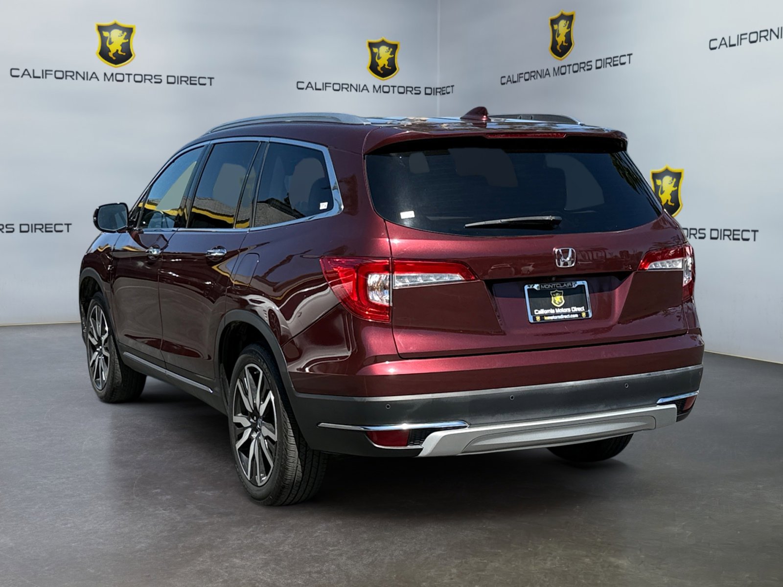 Used 2019 Honda Pilot Touring image 3