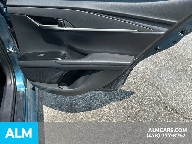 Used 2025 Toyota Camry LE FWD image 18