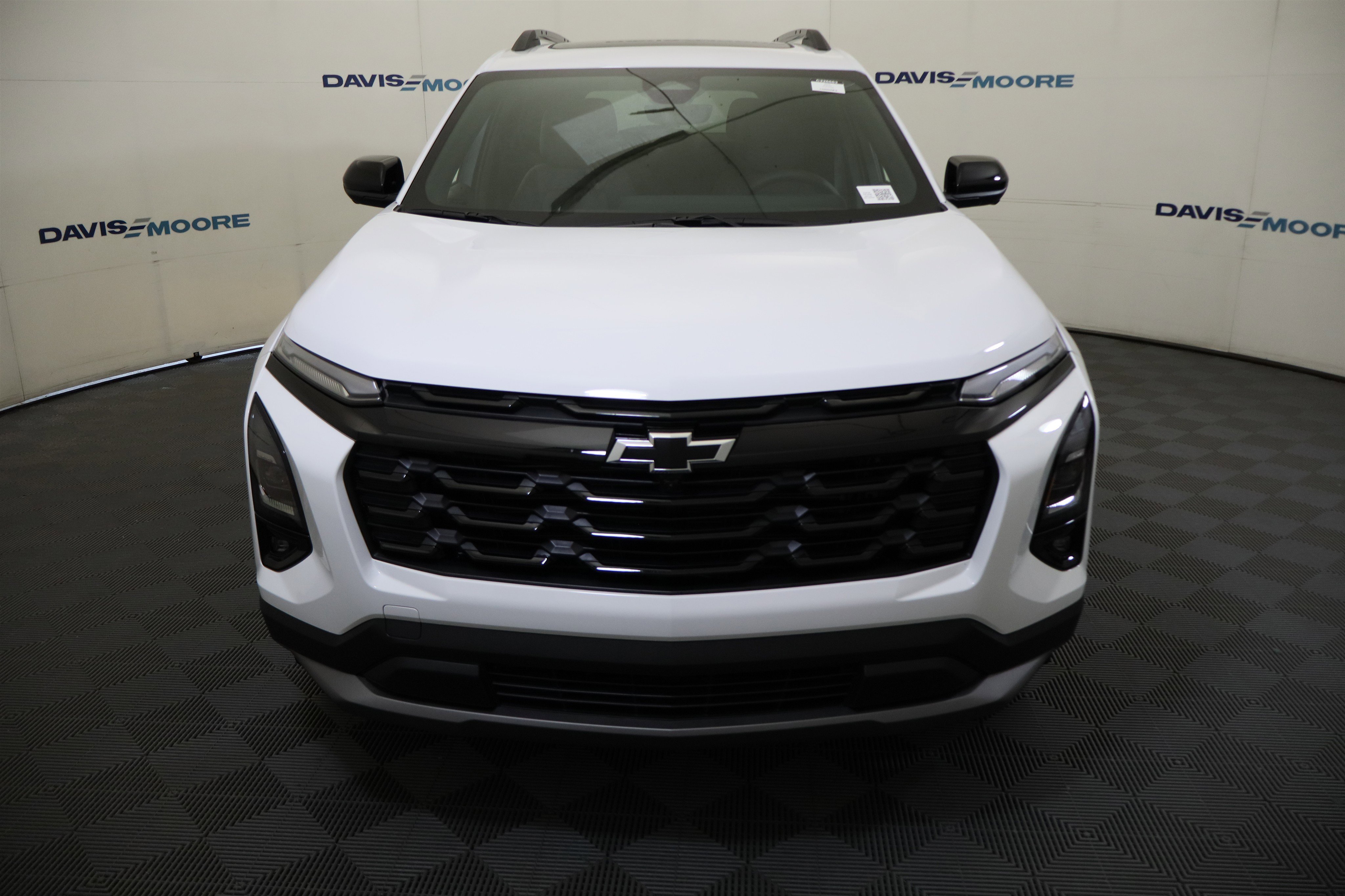 New 2026 Chevrolet Equinox LT w/ Convenience Package II AWD/4WD image 14