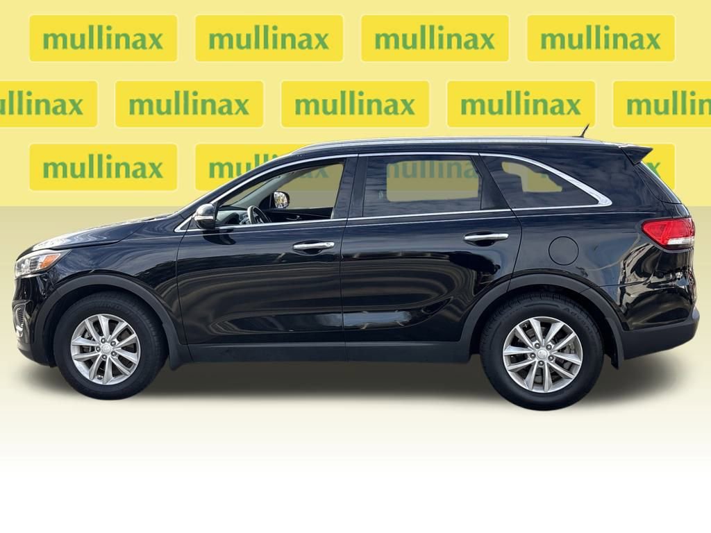 Used 2017 Kia Sorento LX image 10