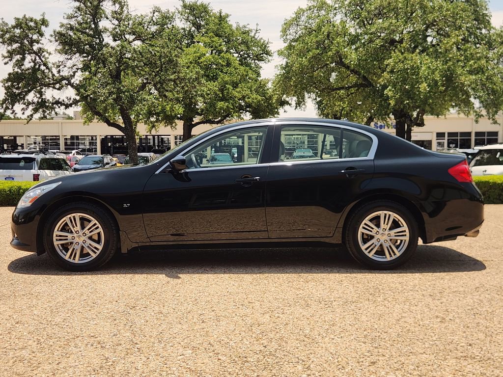 Used 2015 INFINITI Q40 AWD w/ Navigation Package image 4