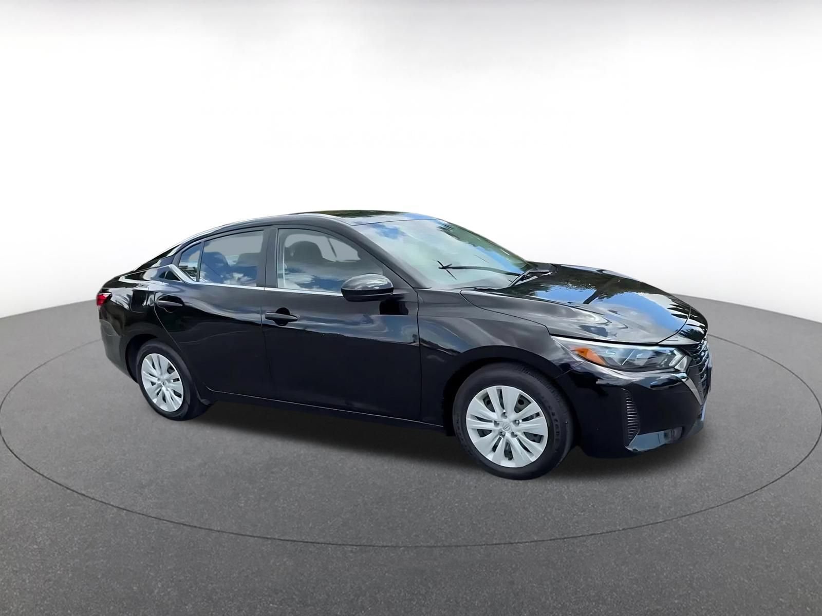 Used 2025 Nissan Sentra S FWD image 2