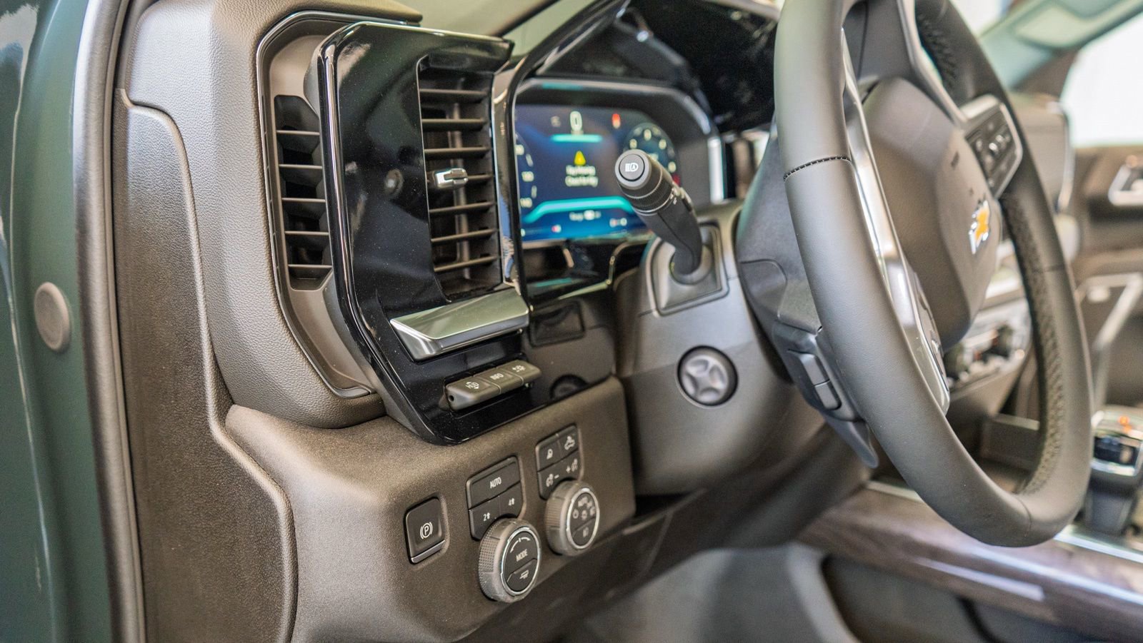 New 2026 Chevrolet Silverado 1500 LTZ w/ LTZ Premium Package image 17