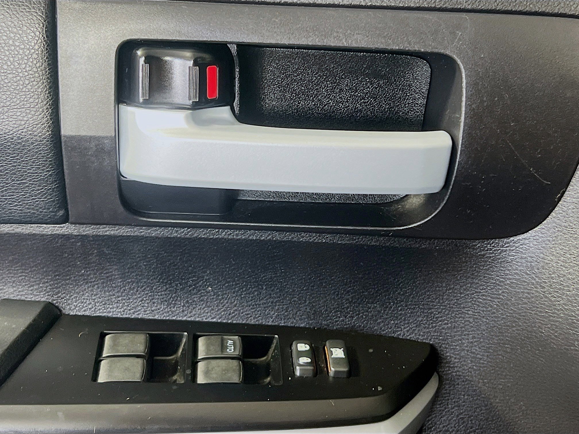 Used 2021 Toyota Tundra SR5 w/ TRD Off-Road Package image 16