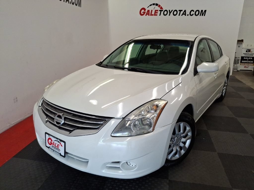 Used 2012 Nissan Altima 2.5 FWD image 3