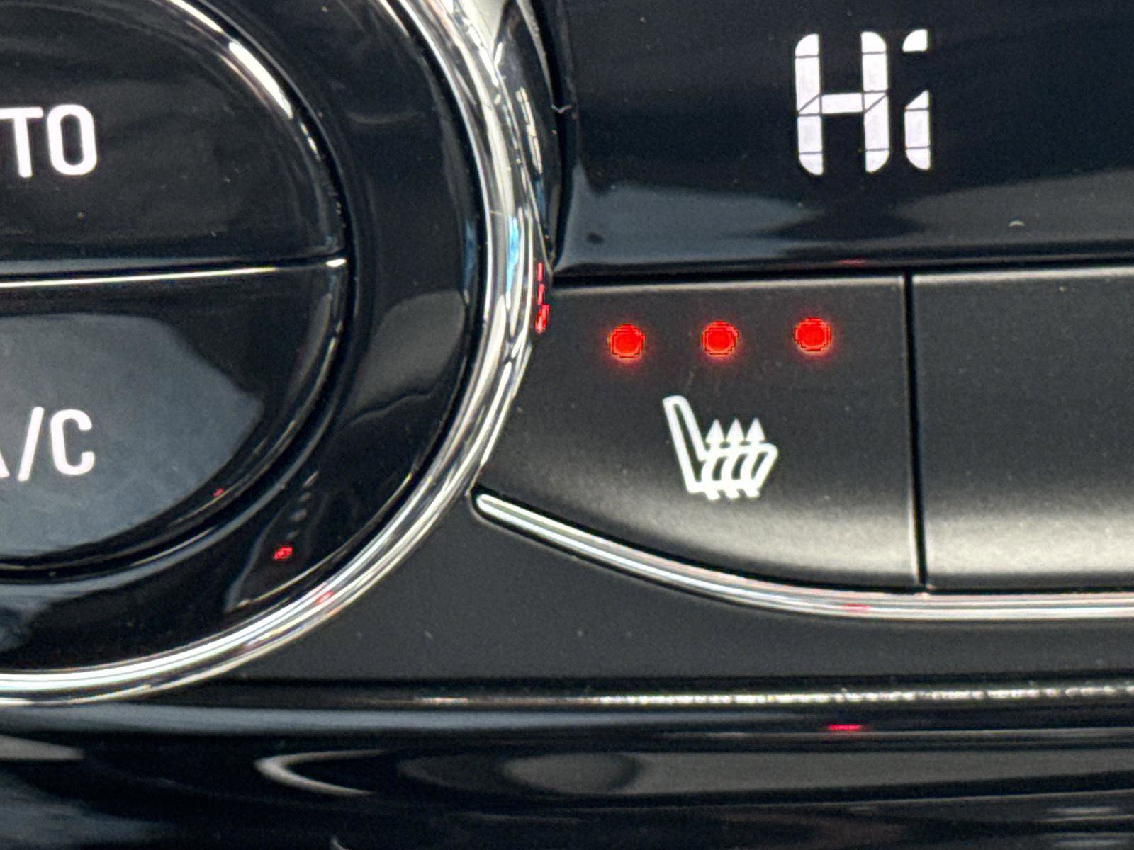 New 2026 Chevrolet Trax RS w/ Sunroof Package image 22