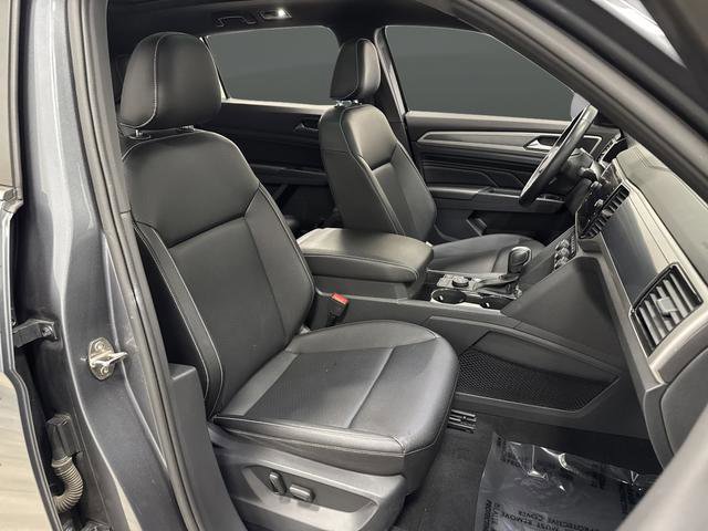 Used 2020 Volkswagen Atlas Cross Sport SEL image 30