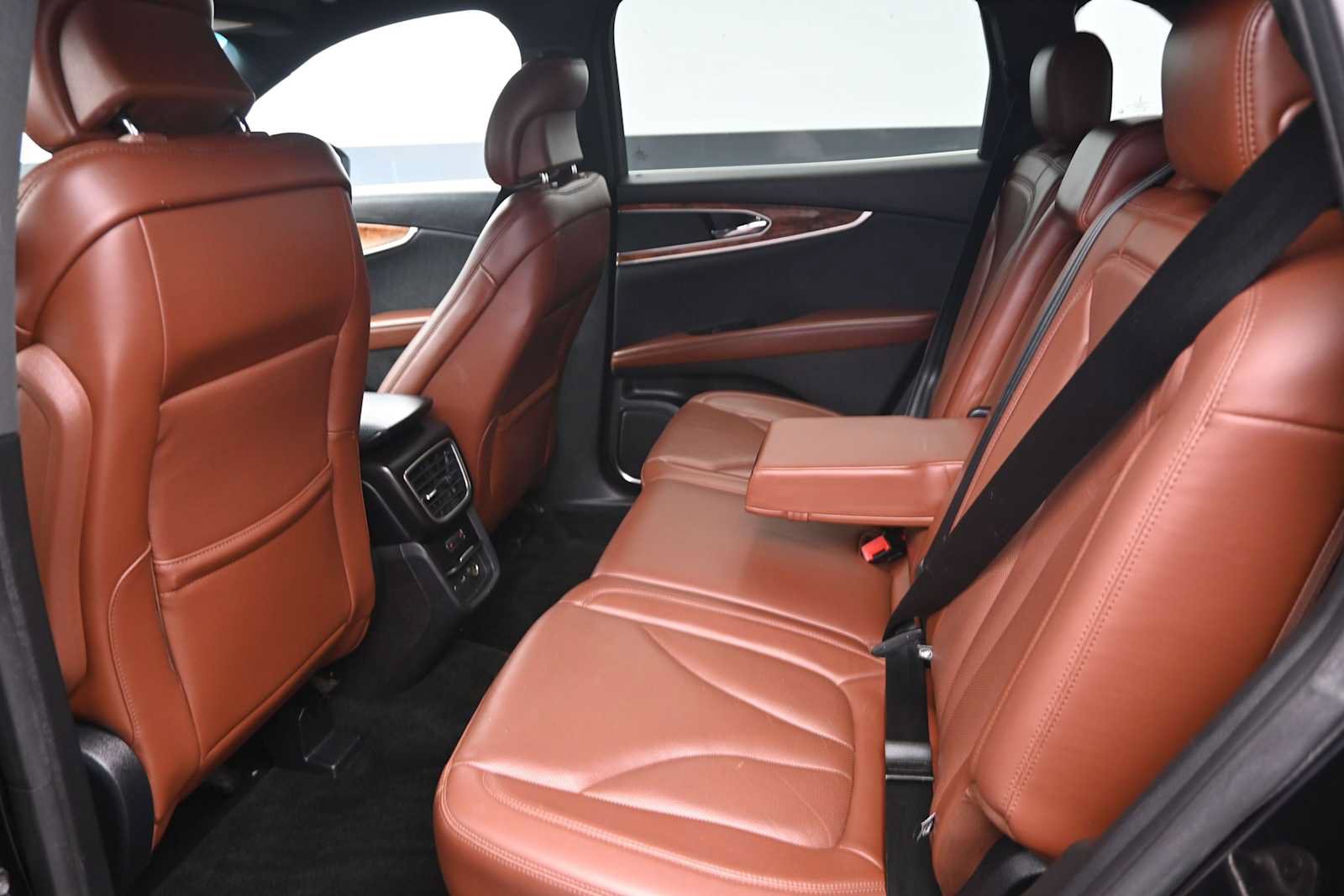 Used 2016 Lincoln MKX Reserve w/ Driver Assistance Package AWD/4WD image 15