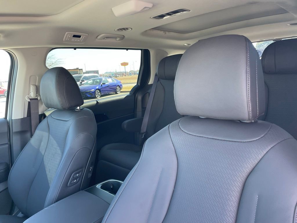 New 2026 Kia Carnival SX Prestige FWD image 23