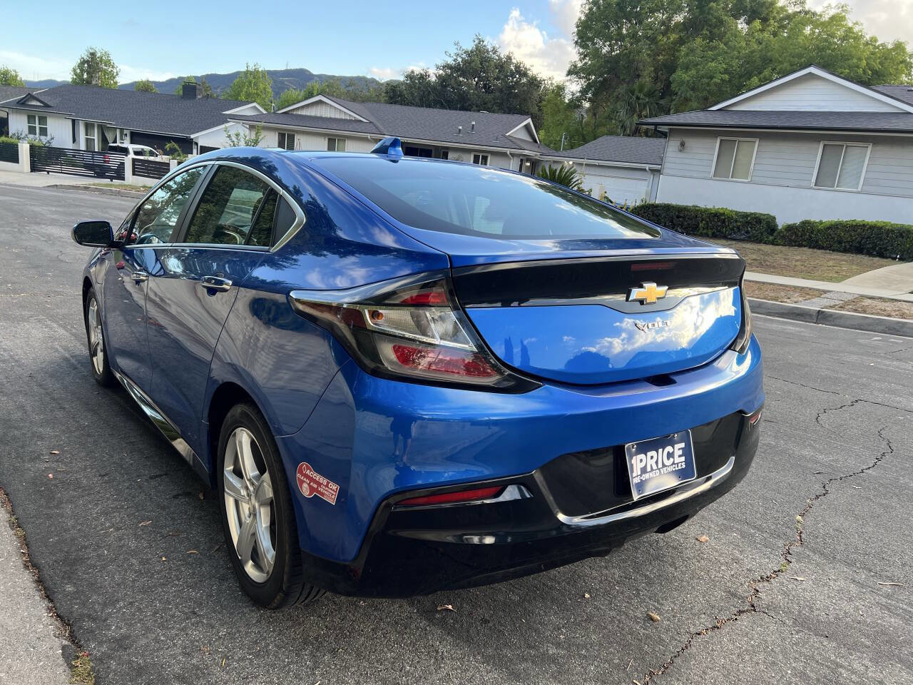 Used 2018 Chevrolet Volt LT FWD image 5