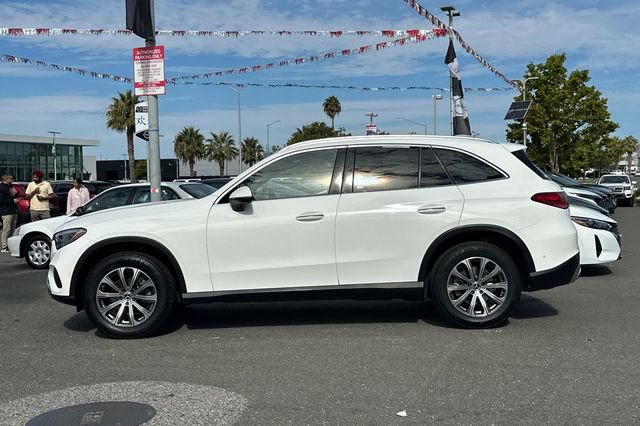 Used 2024 Mercedes-Benz GLC 300 image 7