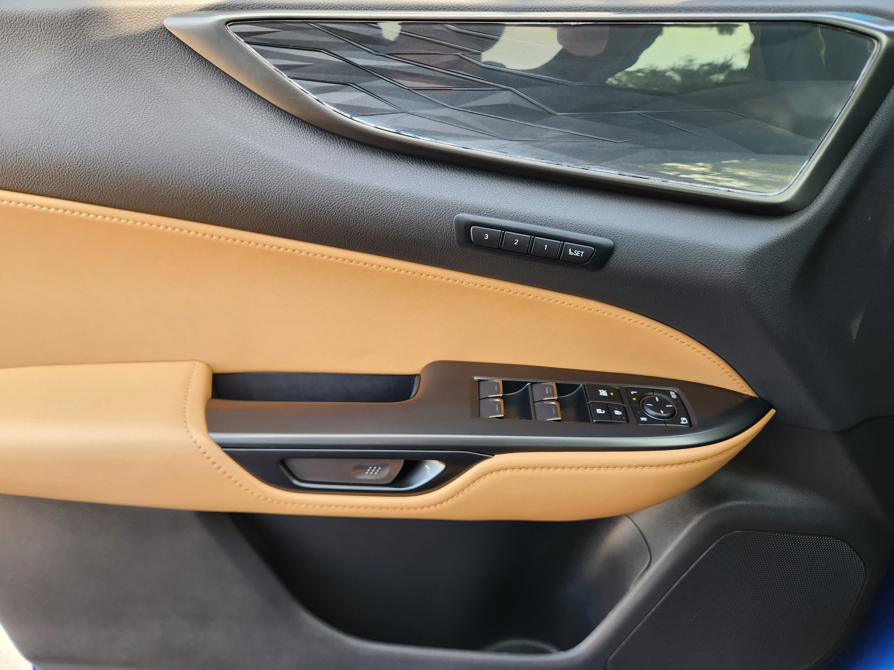 Certified 2025 Lexus NX 350 AWD w/ Cold Area Package image 22