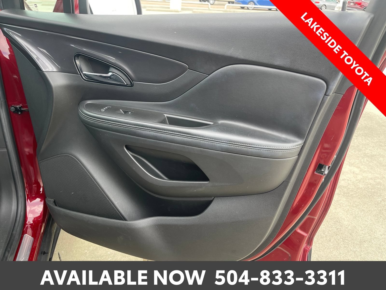 Used 2022 Buick Encore Preferred AWD/4WD image 17