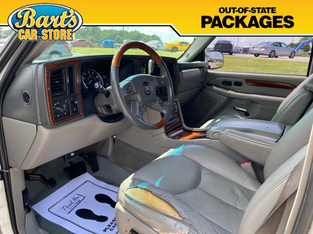 Used 2004 Cadillac Escalade AWD image 28