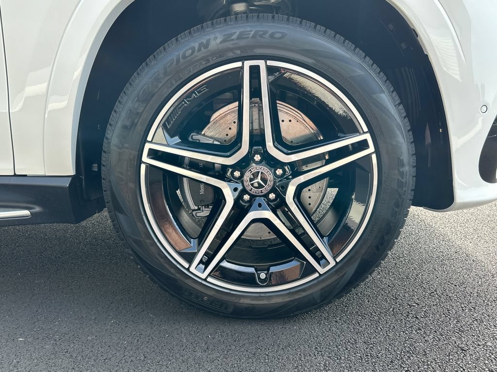 New 2026 Mercedes-Benz GLS 450 4MATIC image 38