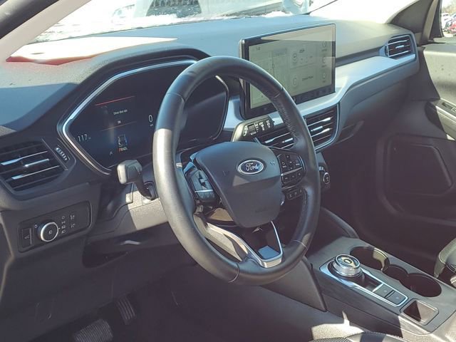 Used 2024 Ford Escape Platinum image 9