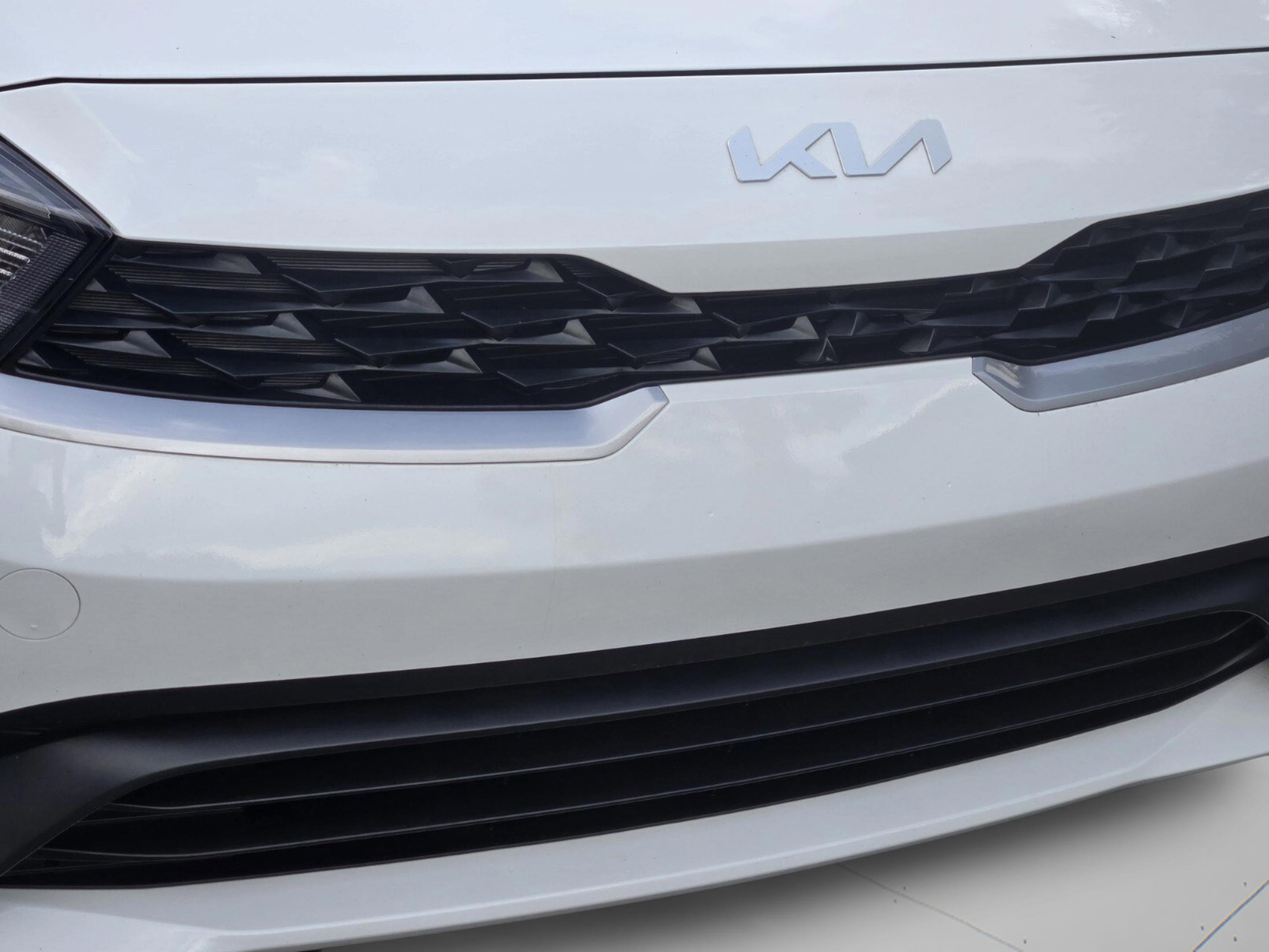 Used 2023 Kia Forte LXS w/ LXS Technology Package image 28