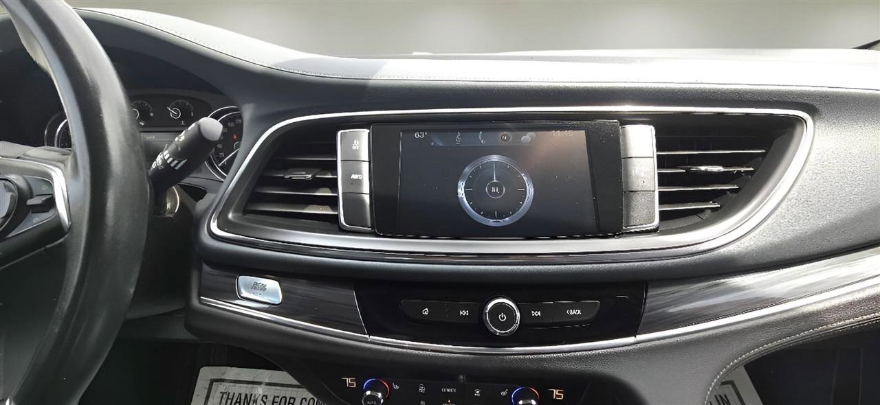 Used 2018 Buick Enclave Essence AWD/4WD image 14