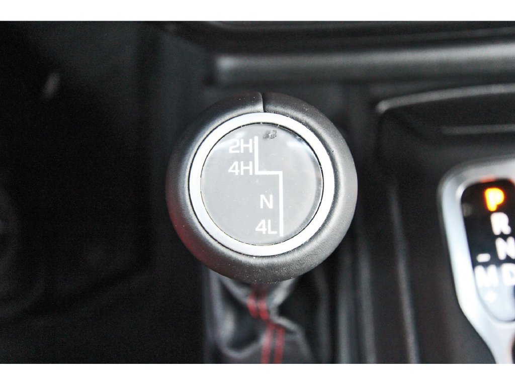 Used 2019 Jeep Wrangler Unlimited Rubicon AWD/4WD image 31