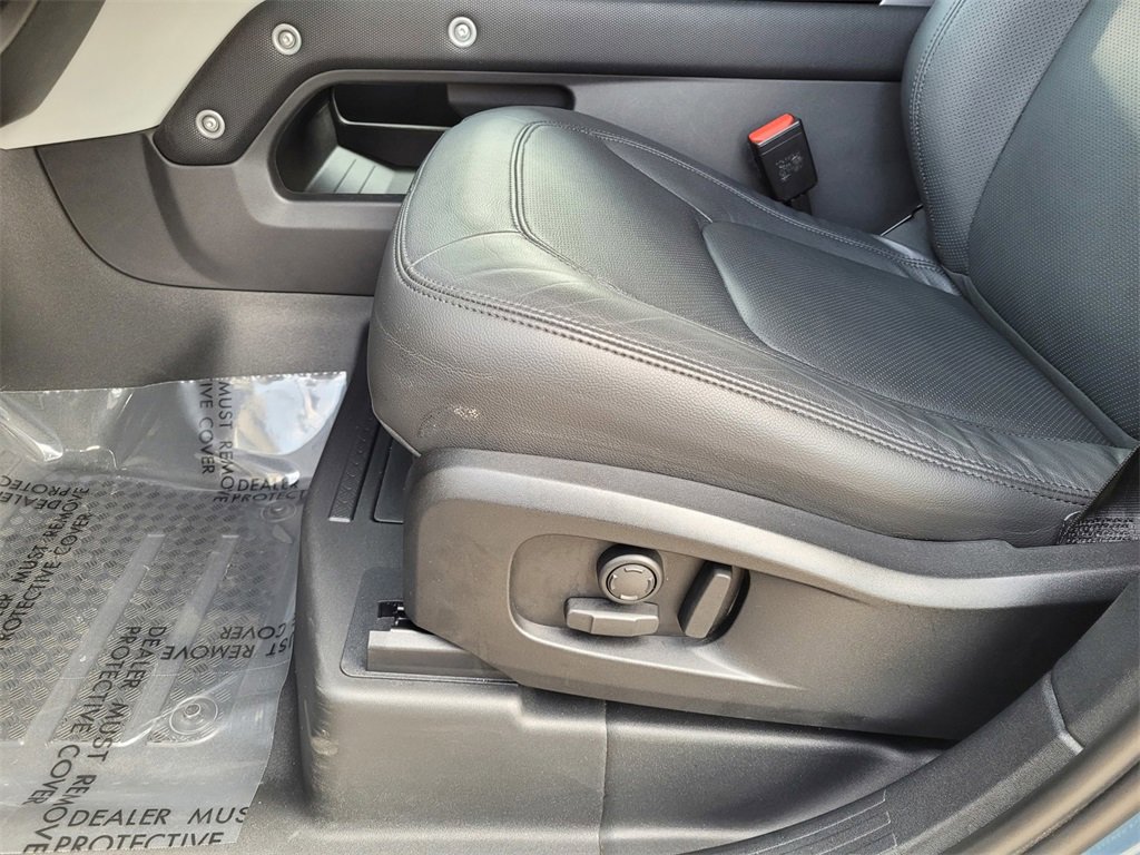 Used 2024 Land Rover Defender 110 S image 23