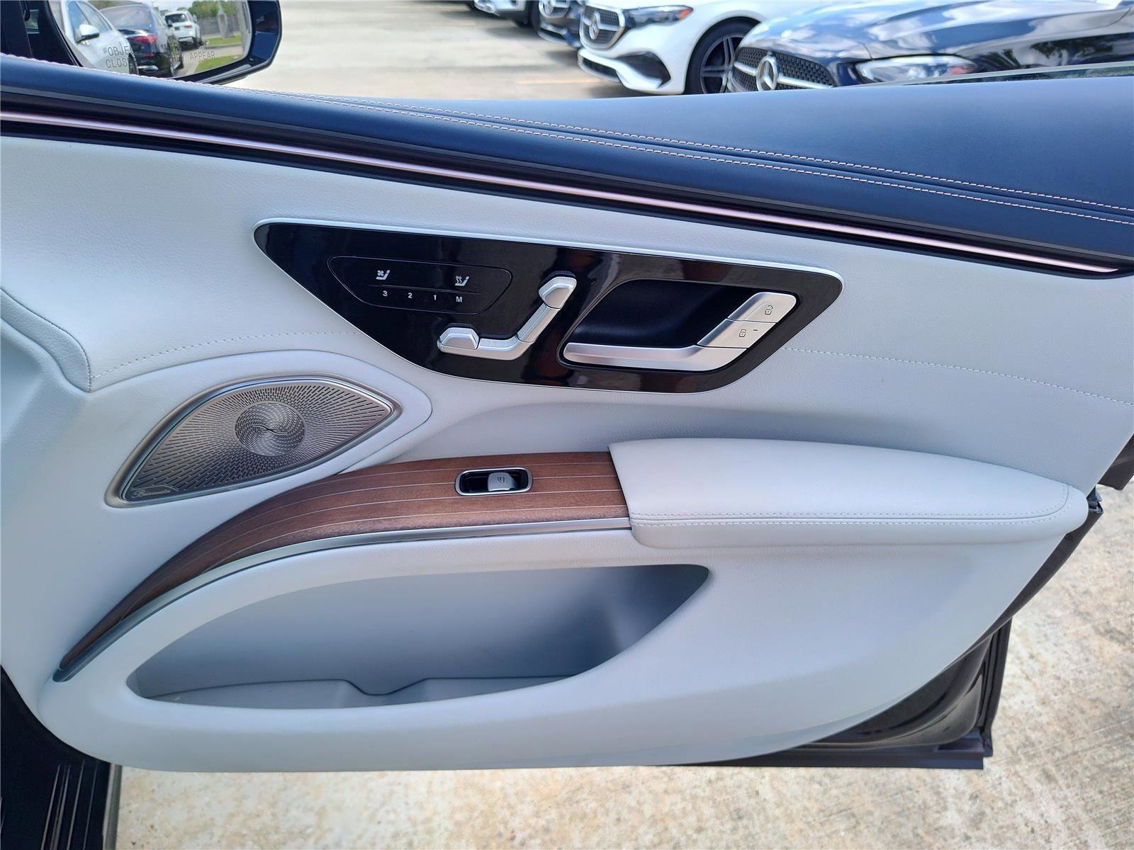 Certified 2022 Mercedes-Benz EQS 580 4MATIC Sedan image 22