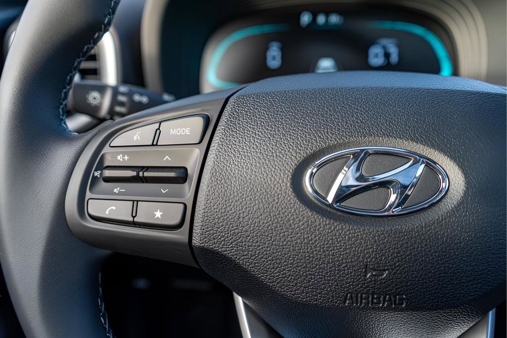 New 2026 Hyundai Venue SEL FWD image 25