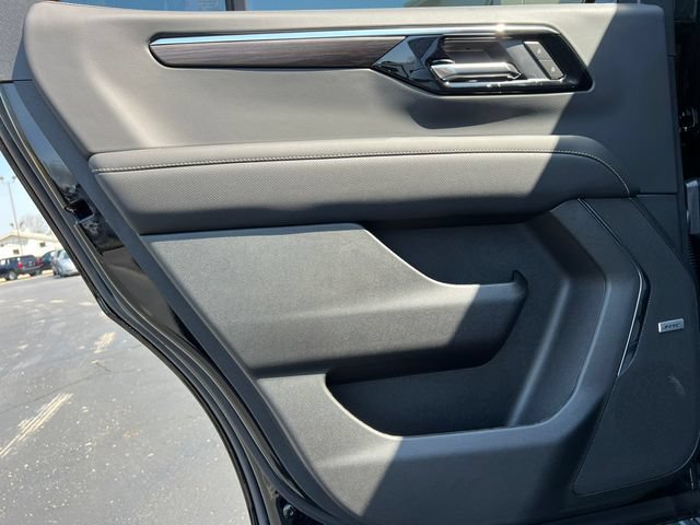 New 2026 Chevrolet Tahoe Premier w/ Sun And Tow Package AWD/4WD image 35