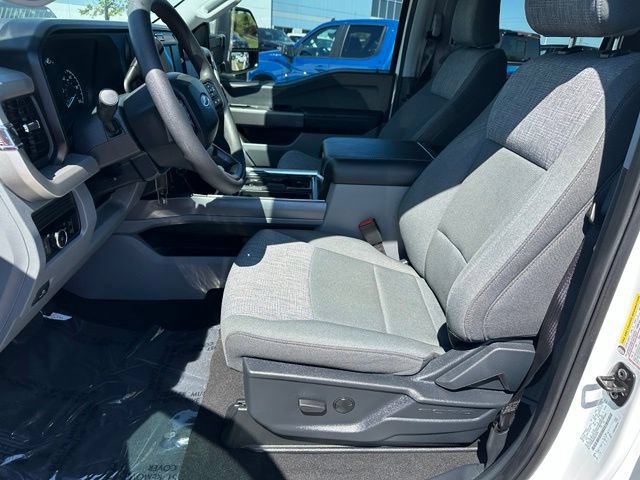 Certified 2025 Ford F250 XLT AWD/4WD image 17