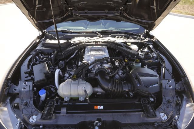Used 2022 Ford Mustang Shelby GT500 w/ Technology Package image 32