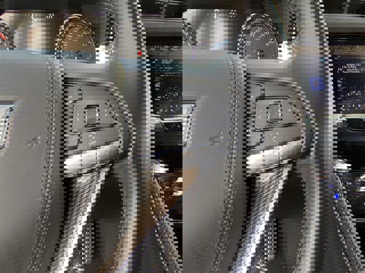 Certified 2022 Cadillac XT6 Sport w/ Platinum Package image 23