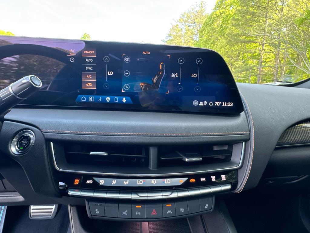 Used 2025 Cadillac CT5 Sport w/ Technology Package image 25