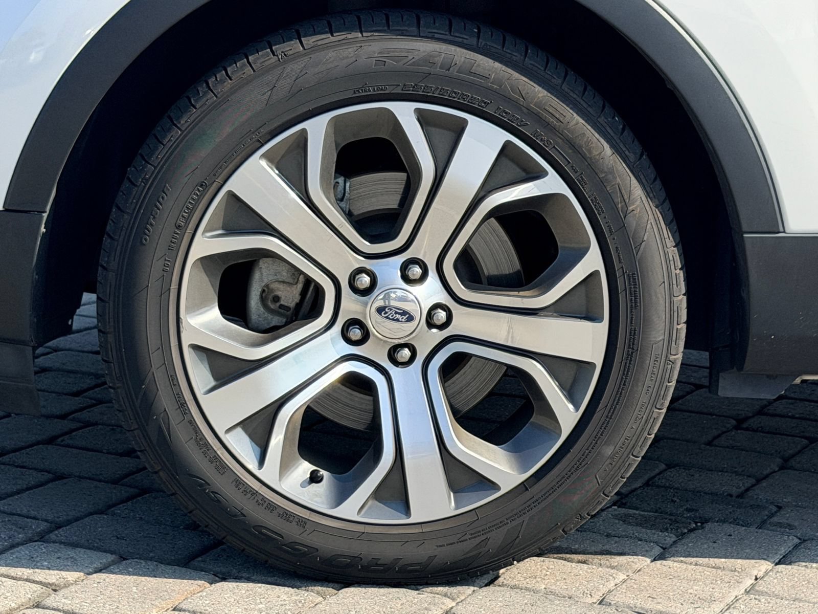 Used 2019 Ford Explorer Platinum AWD/4WD image 13