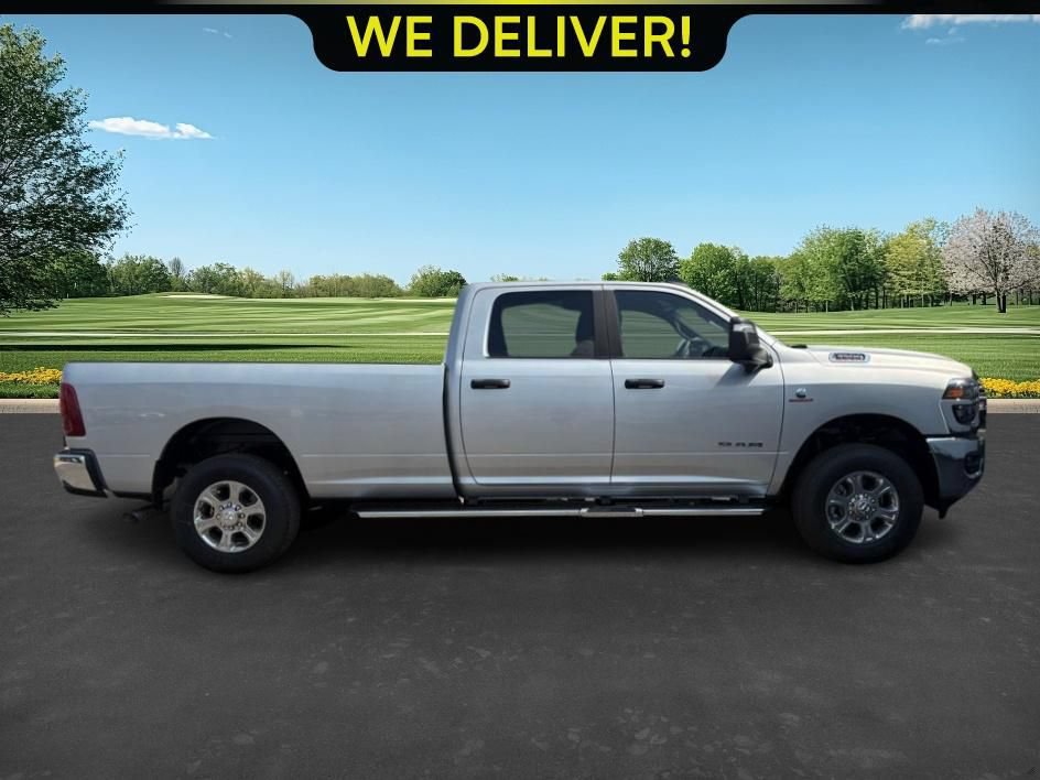 New 2026 RAM 3500 Big Horn AWD/4WD image 4